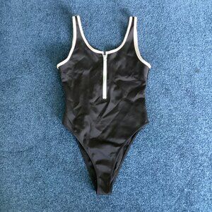 PrettyLittleThing Black One-piece Bathing Suit With White Trim and Zipper - sz 6